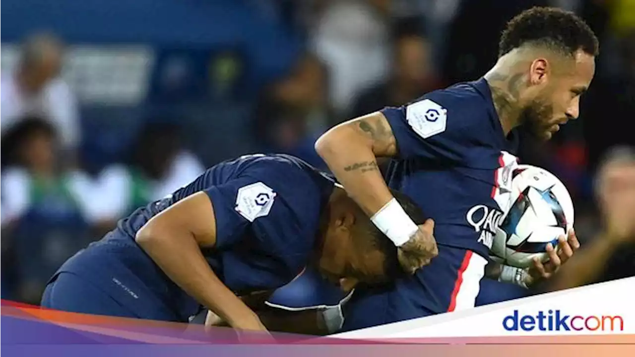 Neymar Eksekusi Penalti PSG, Minta Izin Dulu ke Mbappe?