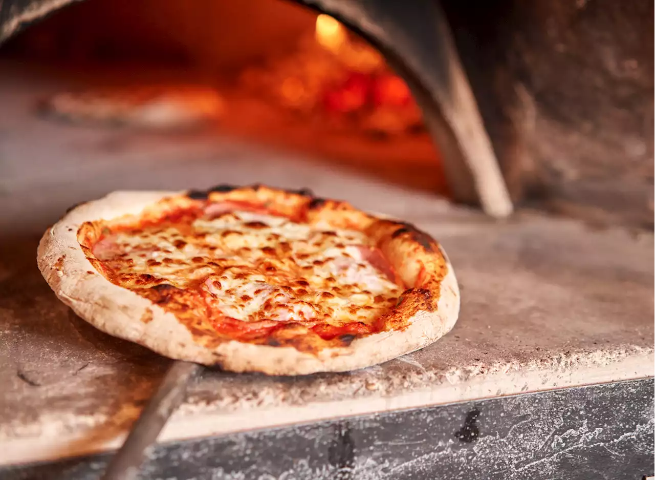 The #1 Order to Never Make at a Pizza Place, According to Chefs