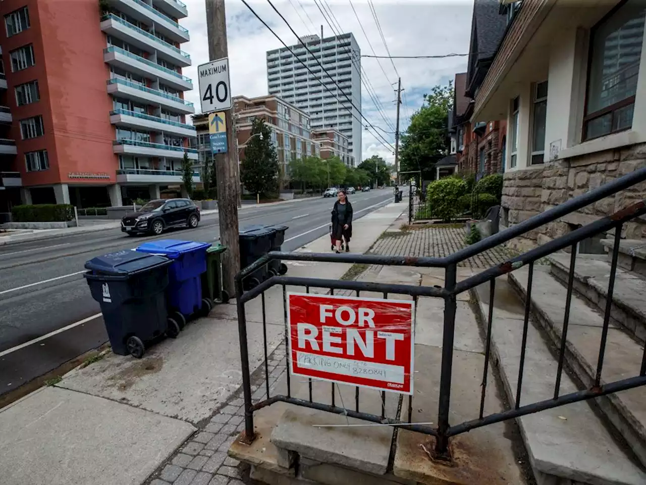 'Always meet a landlord': Rent scams on the rise, with students particularly vulnerable