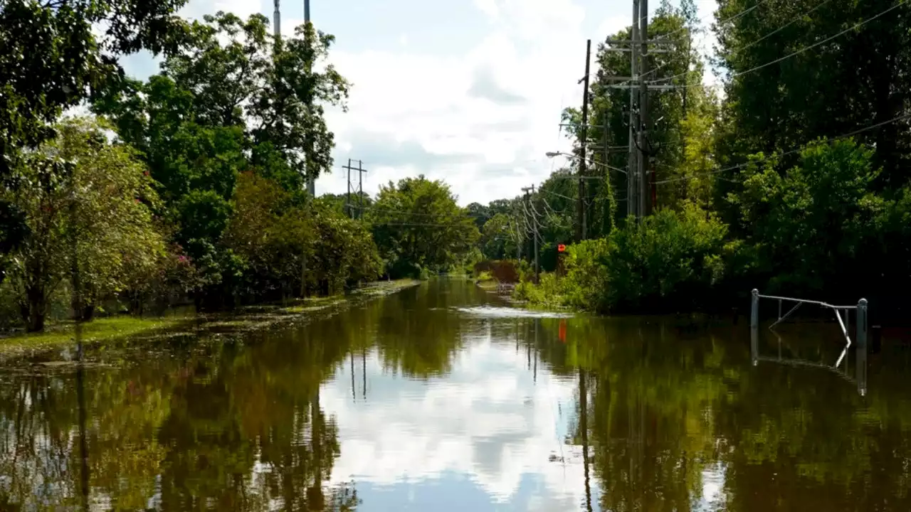 Mississippi governor says Jackson cannot produce water to fight fires, flush toilets