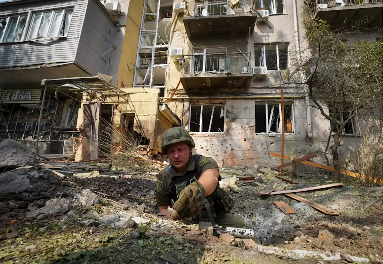 Heavy fighting rages in Russian-occupied south Ukraine