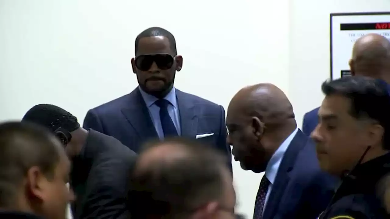 Prosecutors Rest in R. Kelly's Trial-Fixing, Child Porn Case