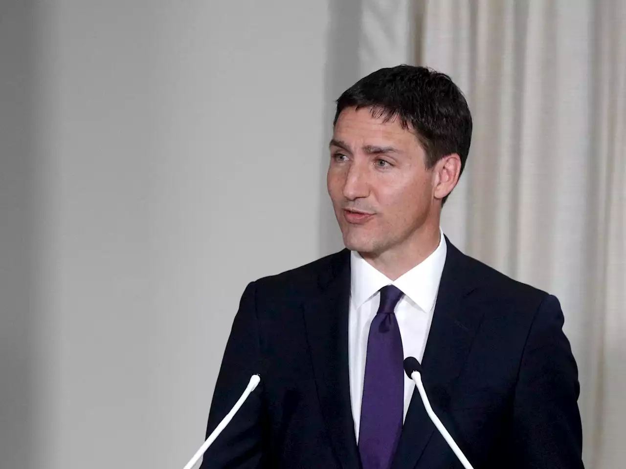 Canadian Press NewsAlert: Trudeau to shuffle cabinet on Wednesday