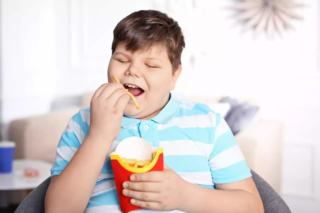 New Study Reveals How To Get Children To Stop Eating Unhealthy Snacks