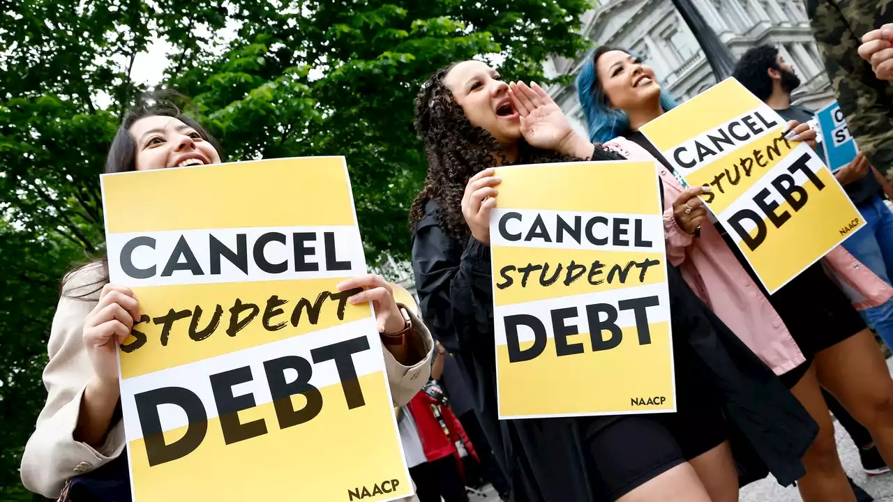 So Many People With Student Debt Never Graduated College