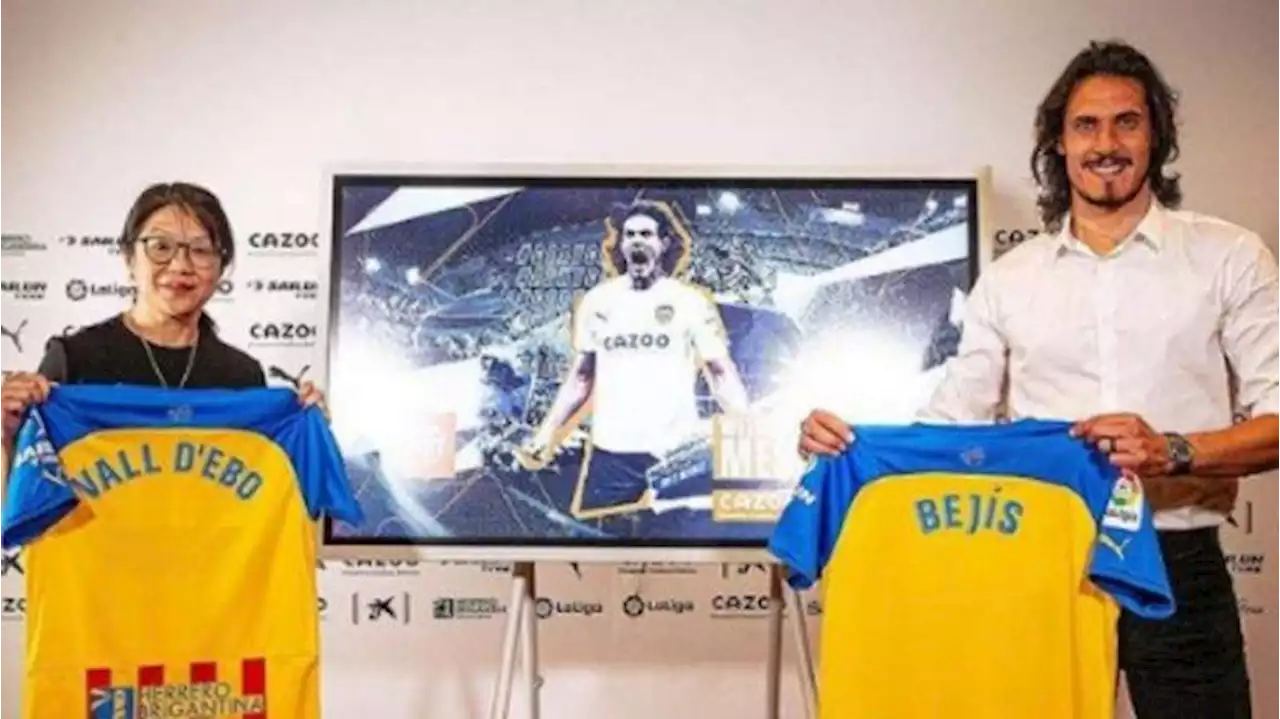 Edinson Cavani Resmi Berlabuh di Valencia