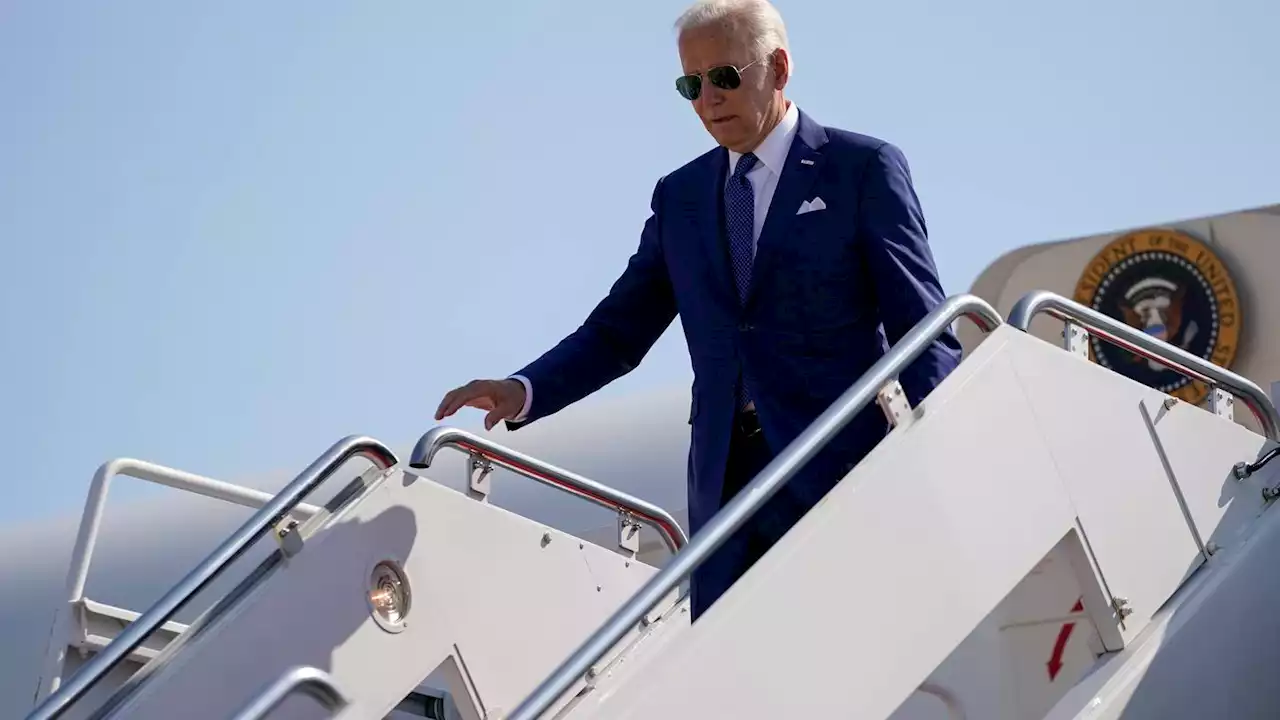 Biden calls US vets before Afghan withdrawal anniversary