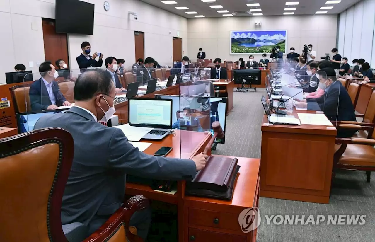 외통·산자위 '韓전기차 지원 제외' 美인플레감축법 우려 결의안(종합) | 연합뉴스