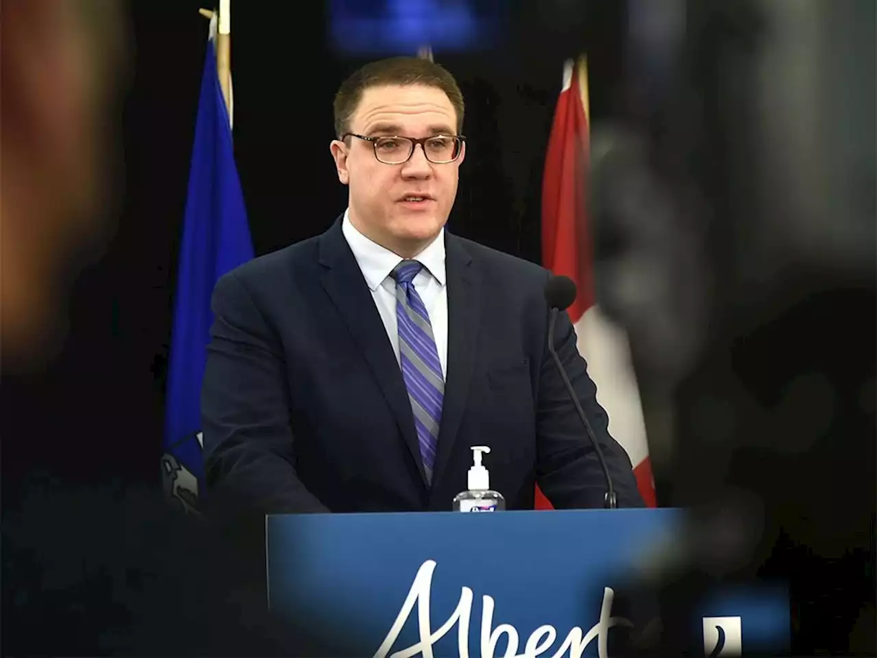 Alberta's fiscal update confirms $13.2 billion surplus, income tax re-indexed but not AISH