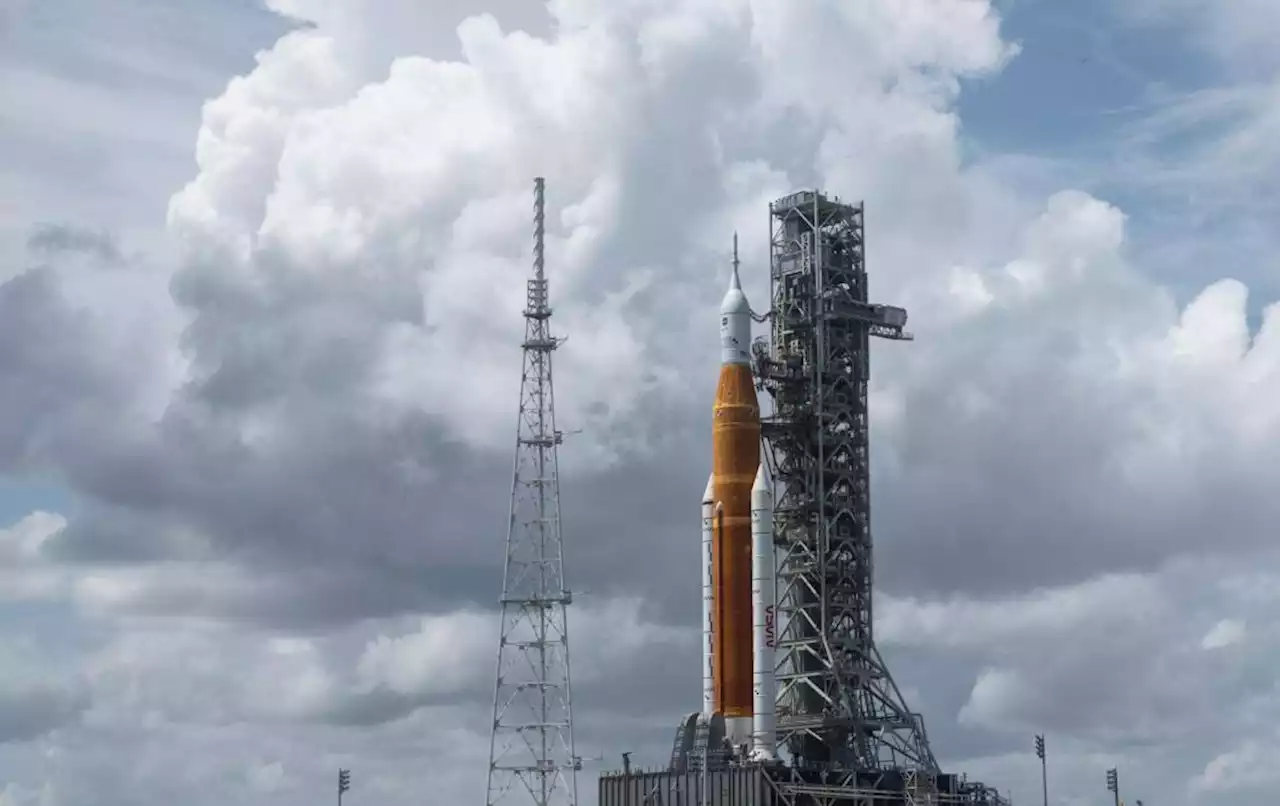 NASA aims for Saturday launch of new moon rocket