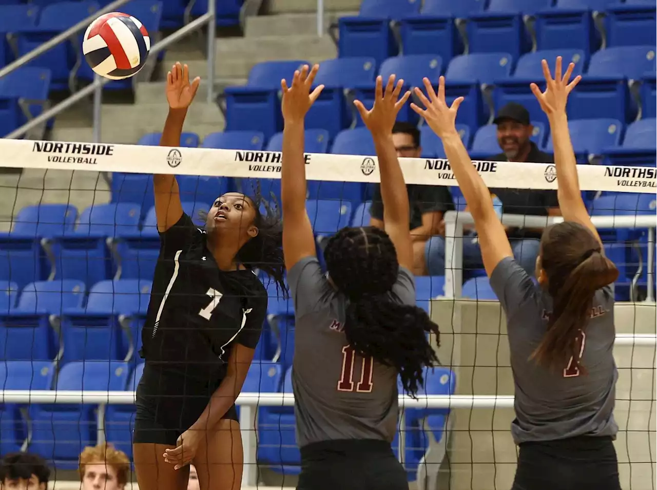 Clark sweeps Marshall in 28-6A volleyball