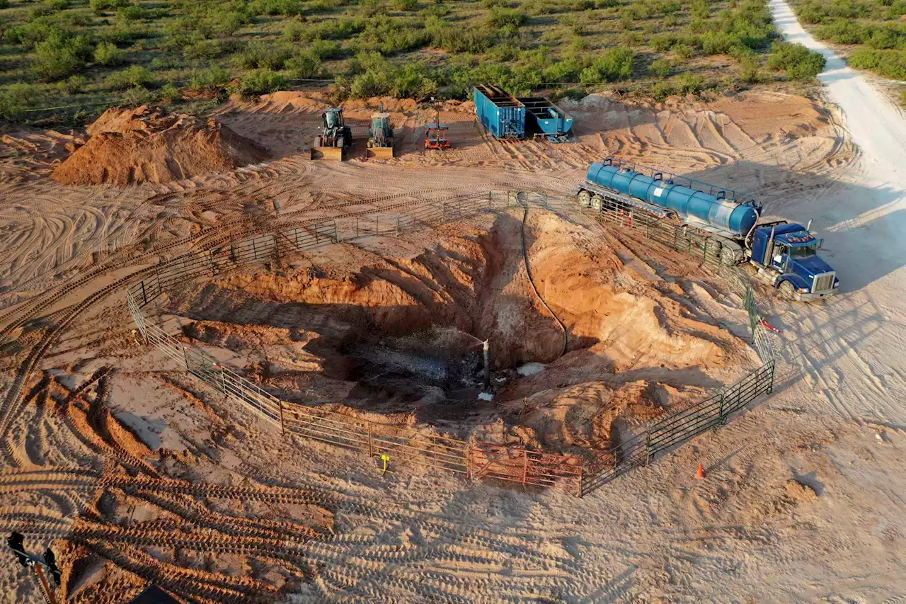 Texas will plug 800 abandoned oil and gas wells, funded by $25 million federal infrastructure grant