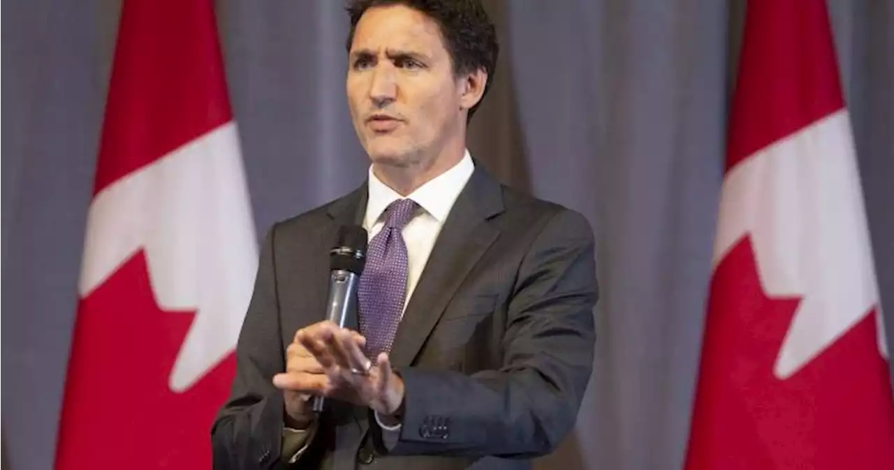 Trudeau to swap two ministers in mini-shuffle of cabinet: sources - National | Globalnews.ca