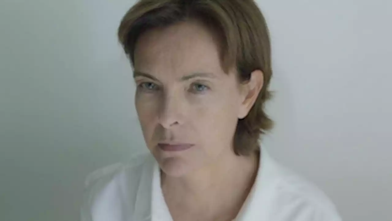 'La mantide', su Canale 5 debutta la serie con Carole Bouquet - iO Donna