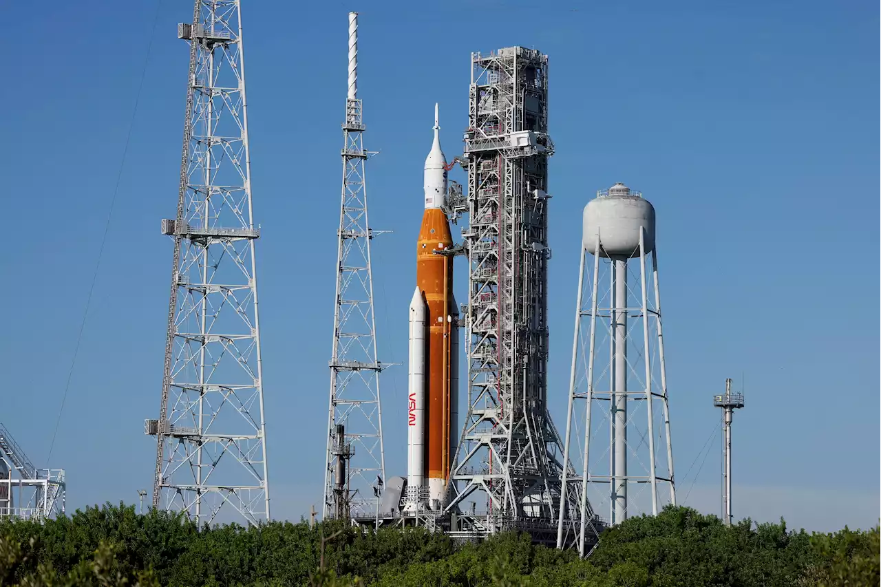 NASA Aims for Artemis Launch Attempt on Saturday After Reviewing Rocket Engine Problem