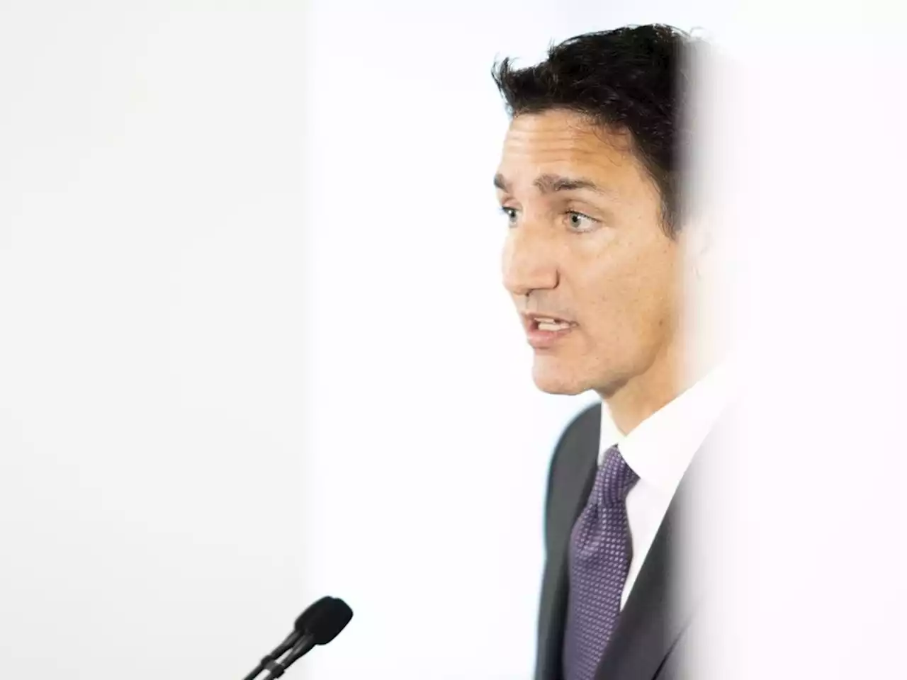 Prime Minister Justin Trudeau to shuffle cabinet on Wednesday: Sources