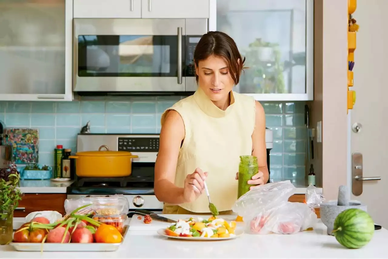 How to Make a Salad—Mindfully