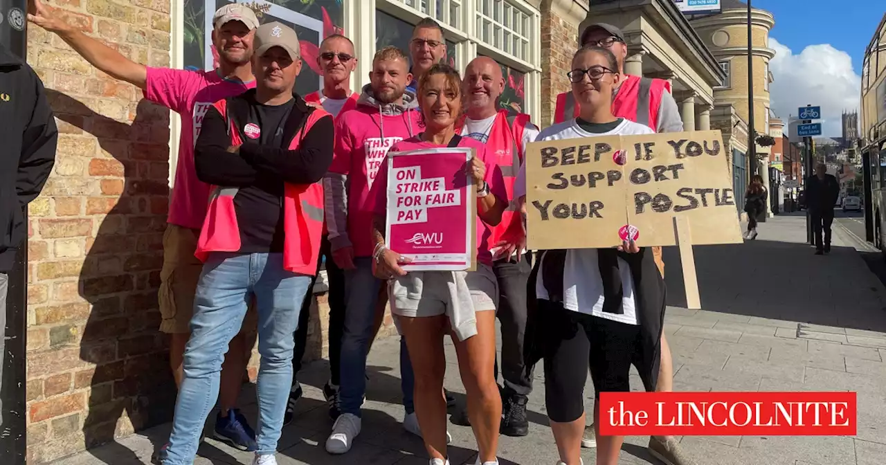 'Rich get richer, poor get poorer': Royal Mail workers strike over pay terms