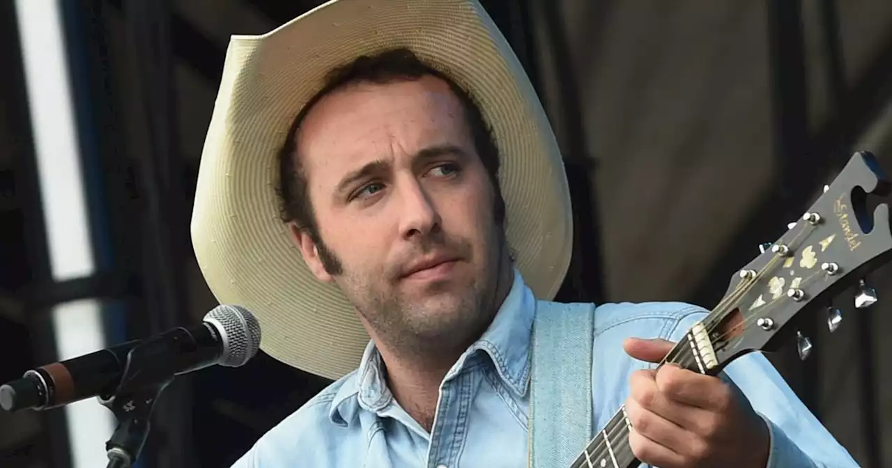 Country singer Luke Bell dies at 32