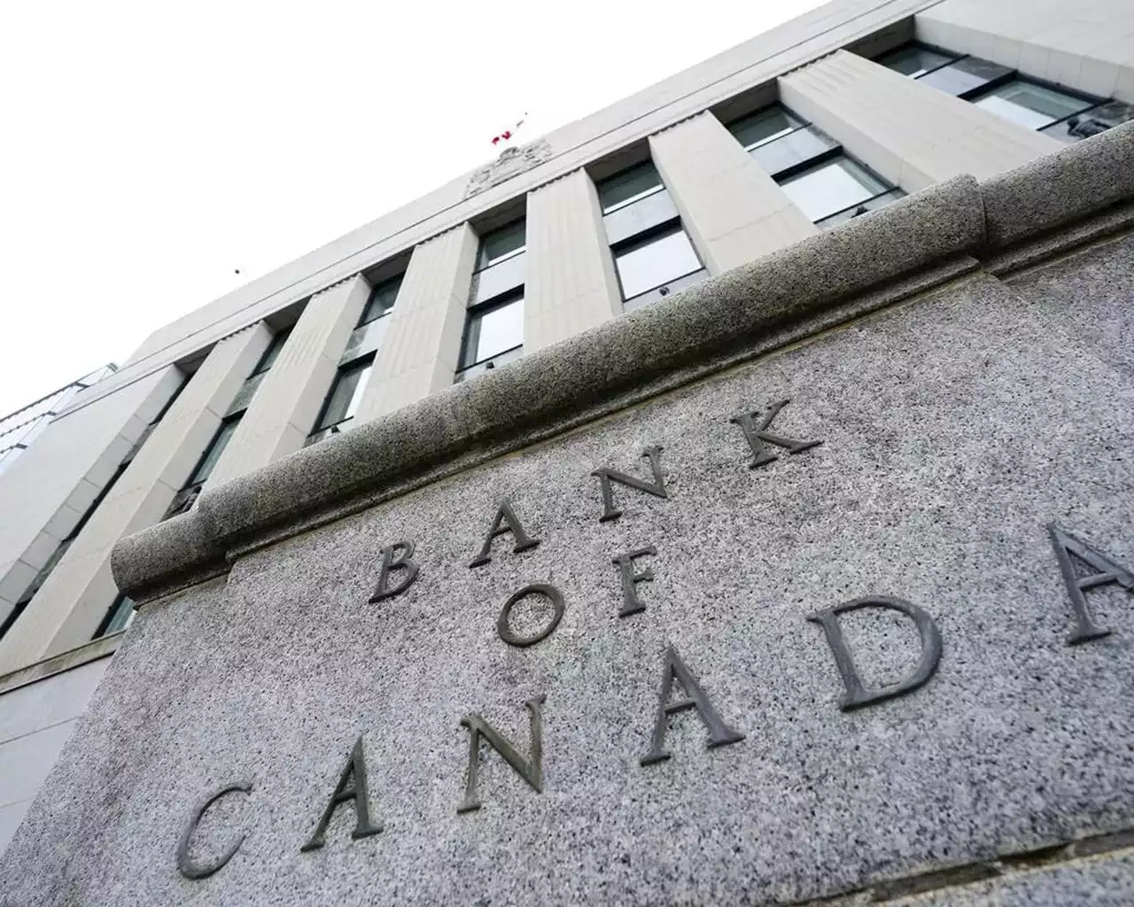 Bank of Canada takes to Twitter to set record straight on ‘printing money’ claim