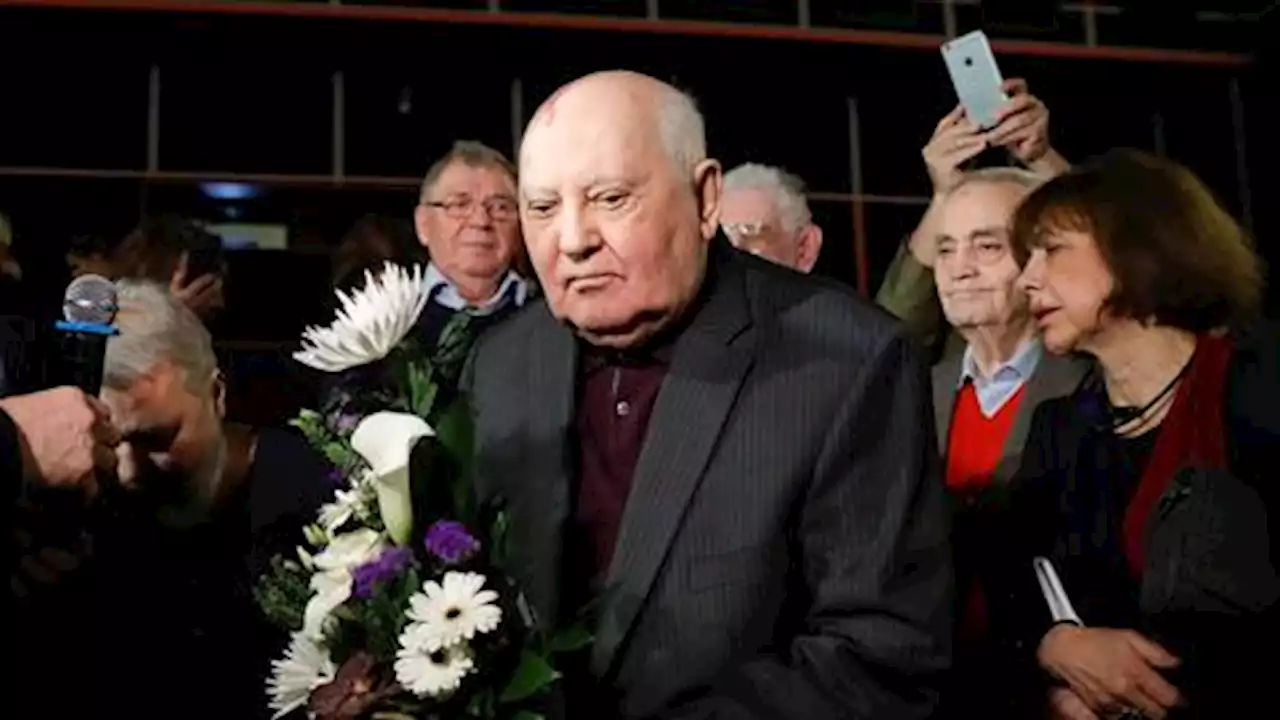 World leaders pay tributes to ex-Soviet leader Gorbachev