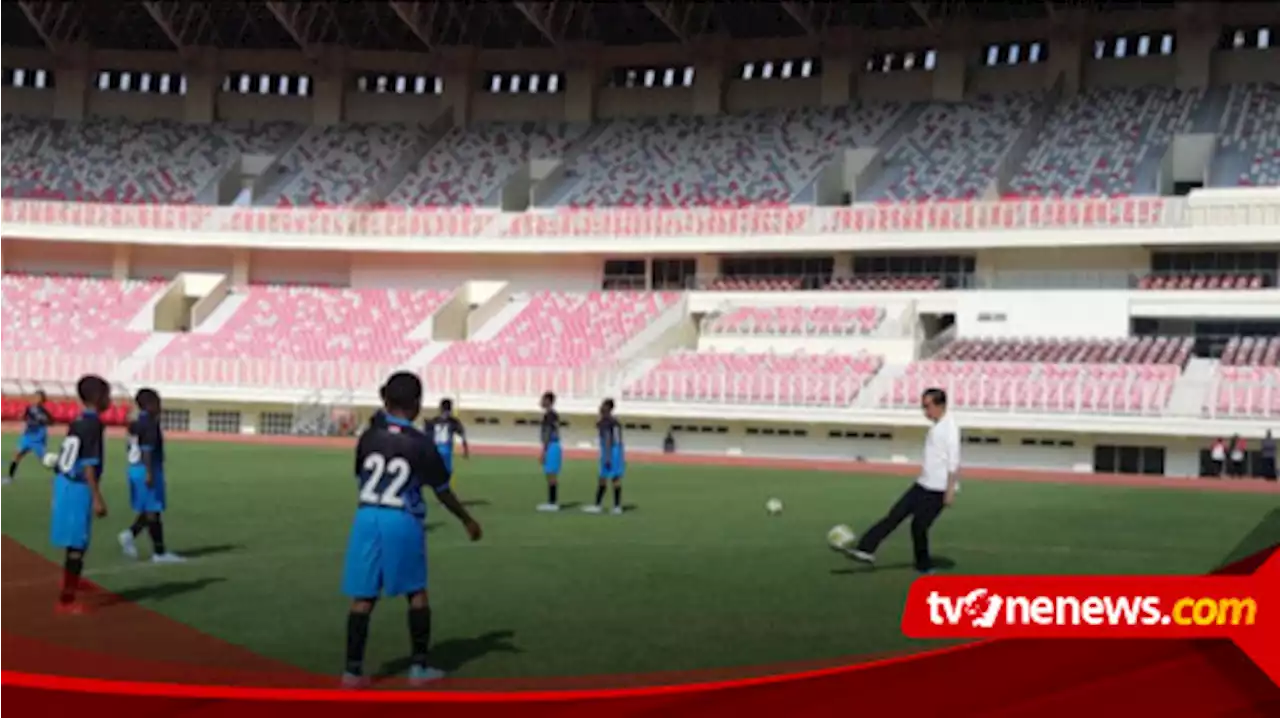 Presiden Joko Widodo Resmi Luncurkan Papua Football Academy (PFA) di Stadion Lukas Enembe Sentani