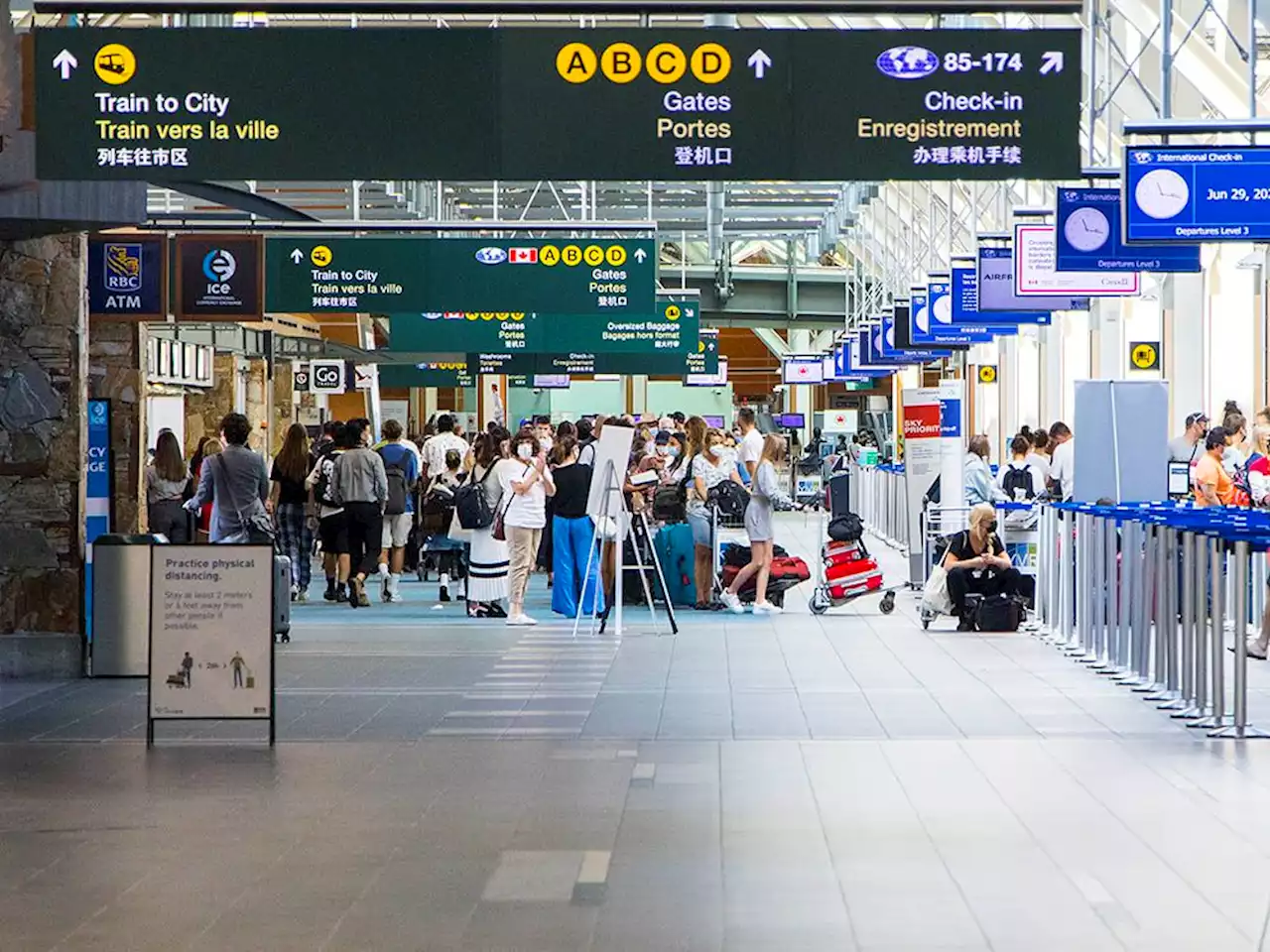 Vancouver airport airline food workers set to rally Thursday