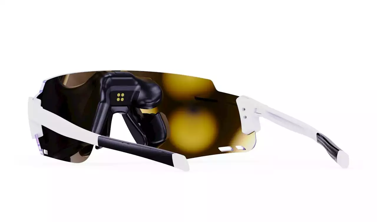 ENGO 2 heads-up display cycling sunglasses weigh almost nothing