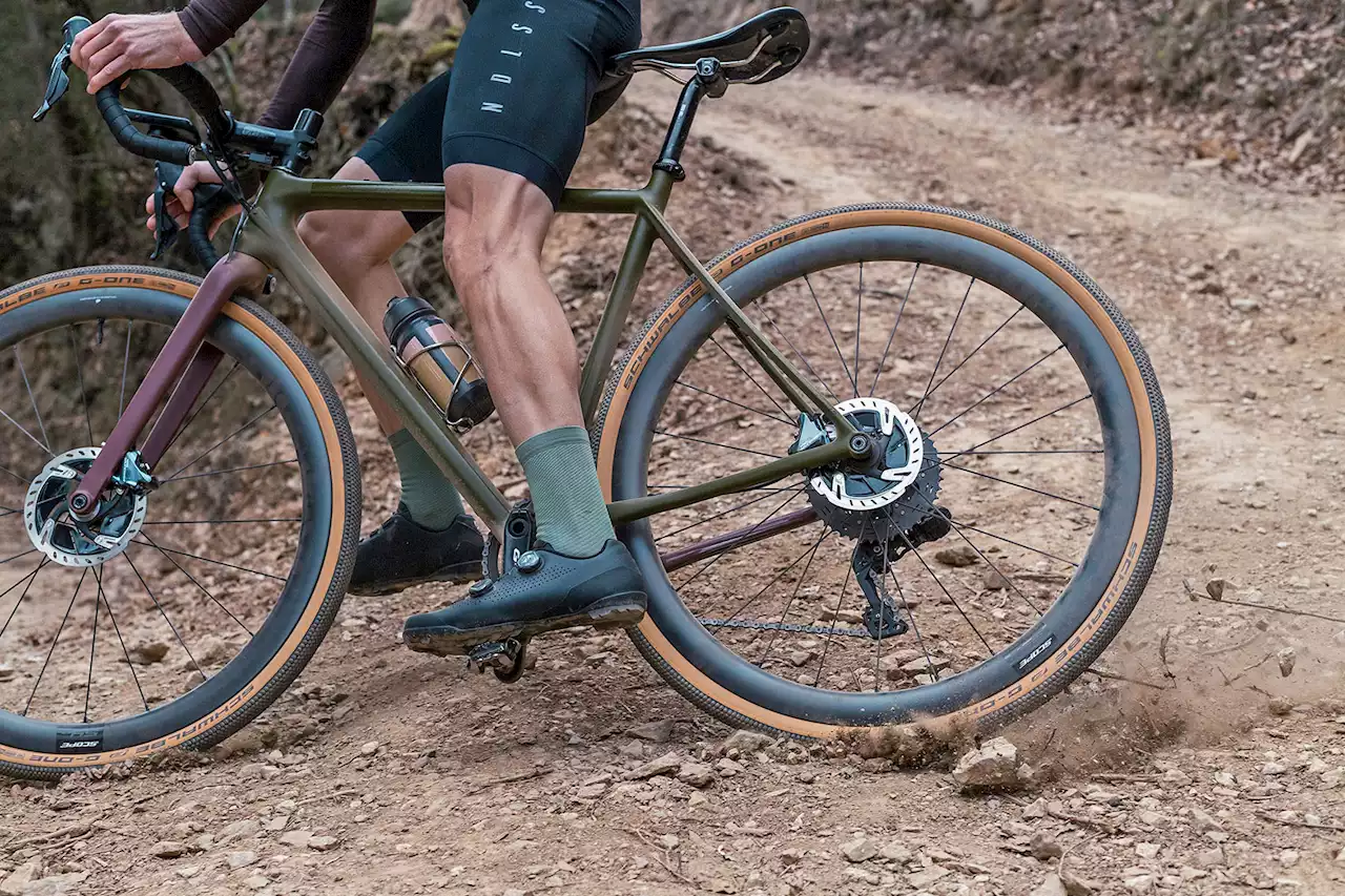 Scope S4.A adapts affordable carbon Sport wheels for all-road & gravel riding