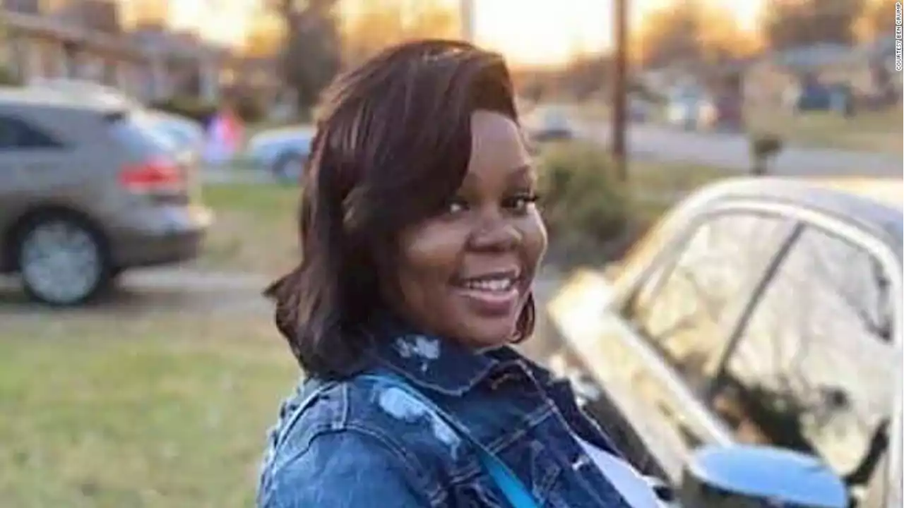 Four current, former Louisville police officers federally charged in Breonna Taylor's death