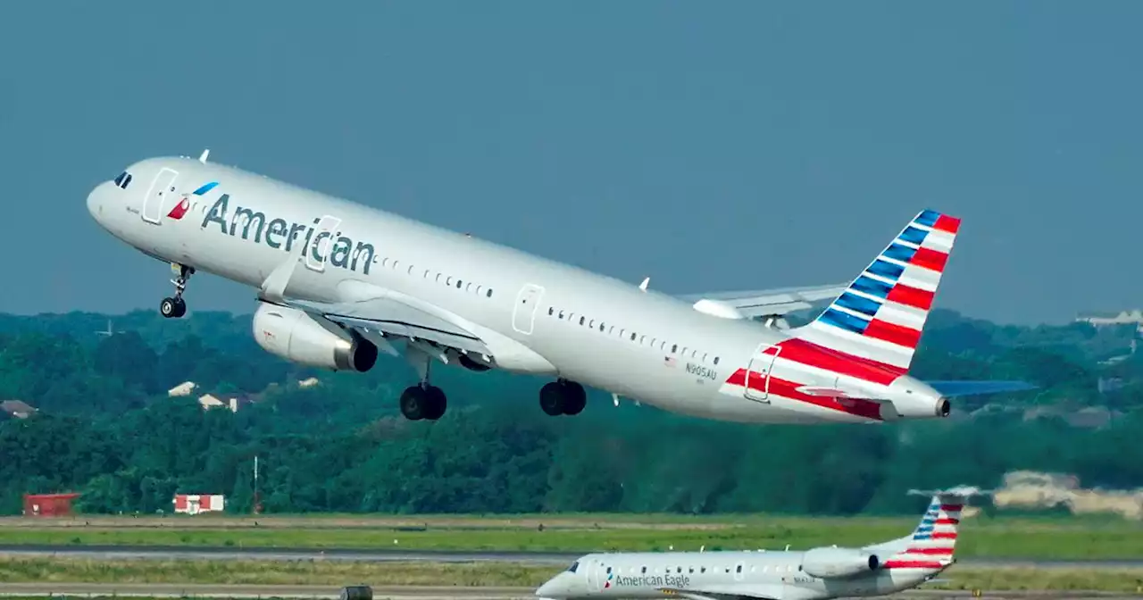 American Airlines gives $300,000 in scholarships to children of local workers