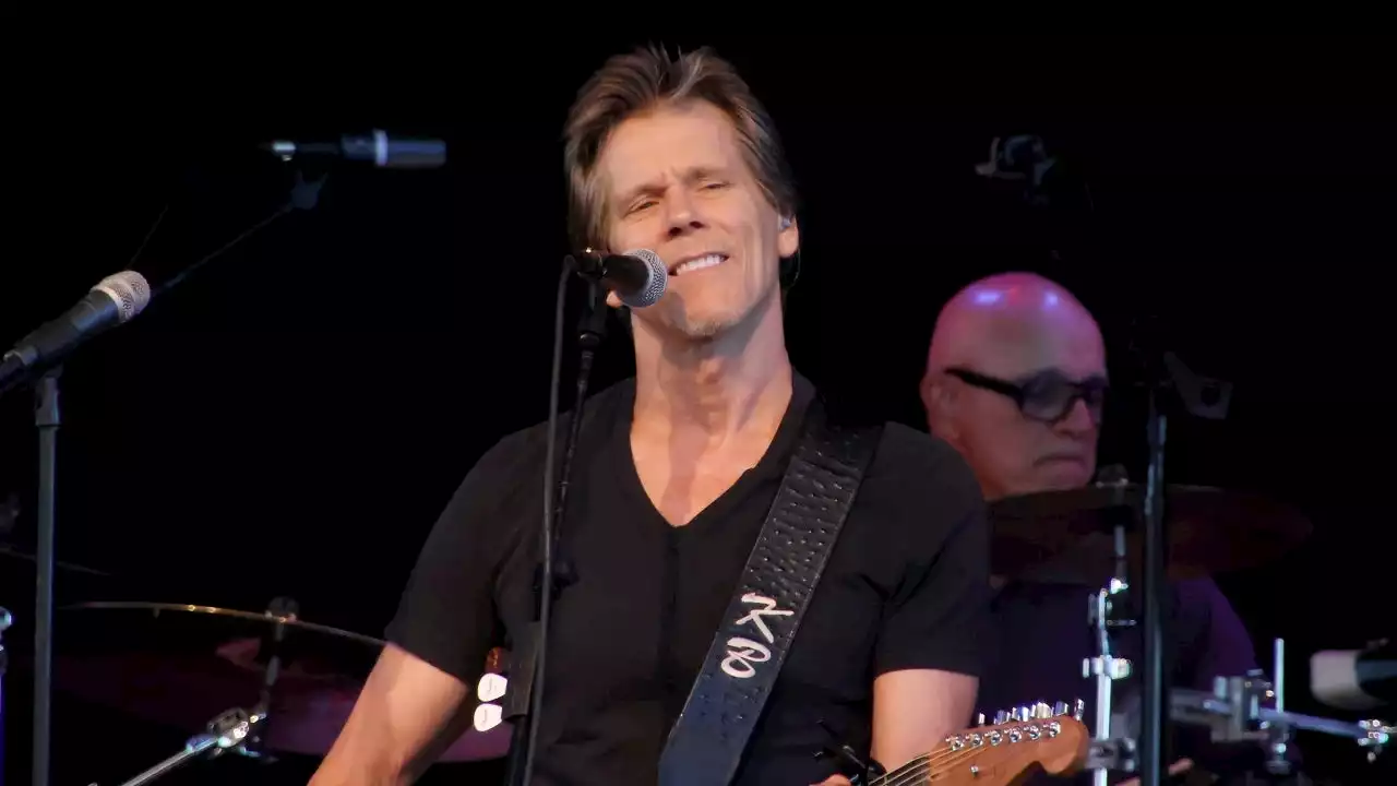 Kevin Bacon, Jimmy Fallon Cover Tears for Fears Hit -- With a Twist