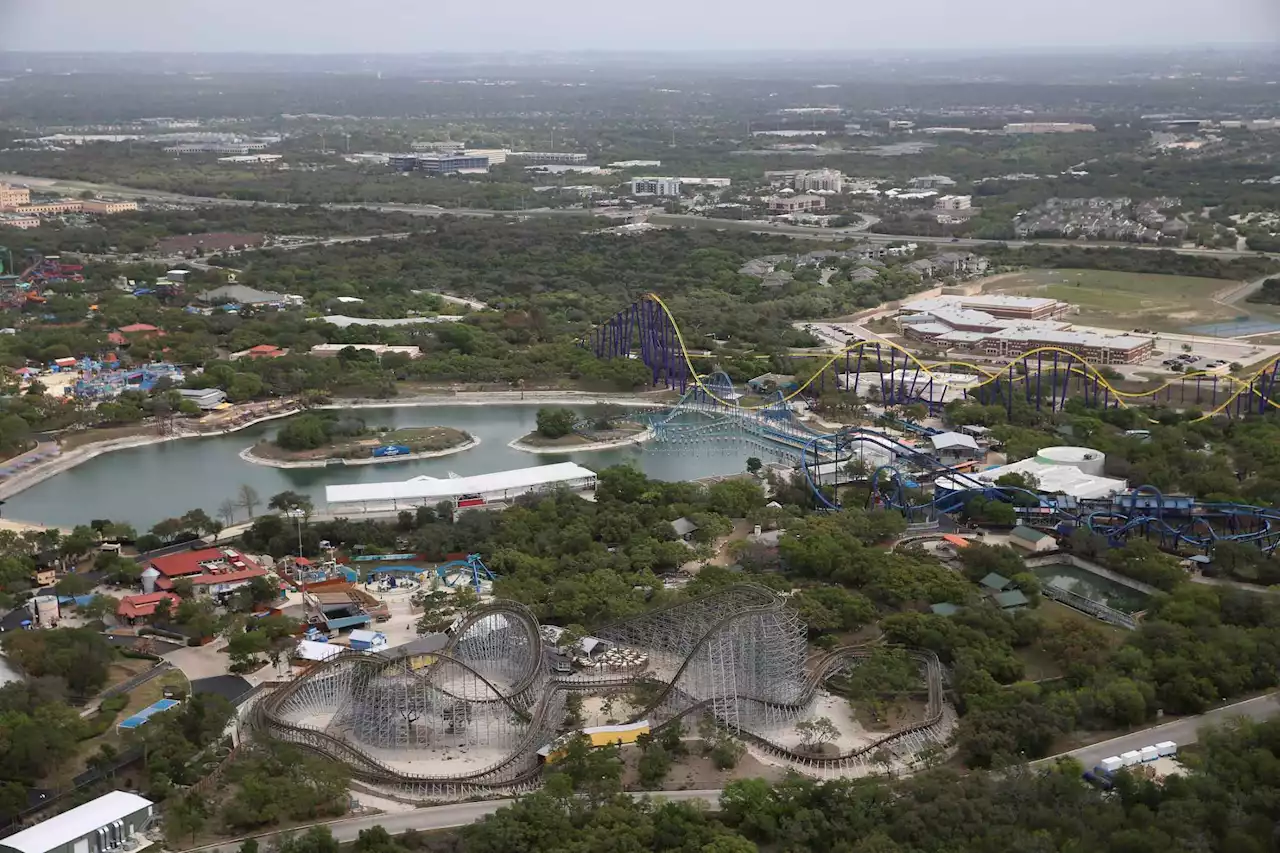 SeaWorld, Schlitterbahn owners report record revenue