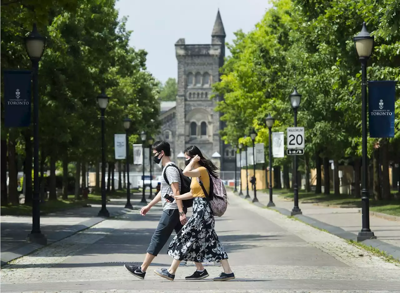 University of Toronto vaccine policy could boost uptake, but more needed to drive real increase: experts
