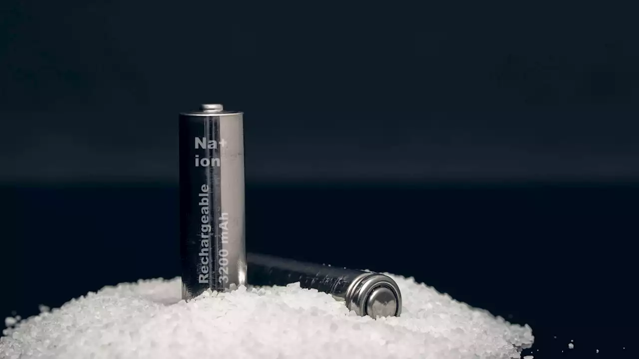 A powdered sodium-ion battery offers 15 percent more energy density