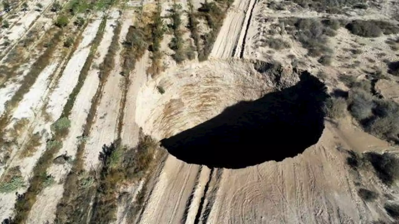 Cile, si apre una voragine più grande della Mole di Torino: si indaga sulle cause