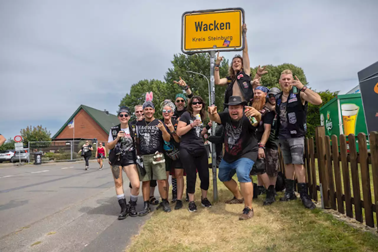 Dixi-Klos, Dosenbier und Co.: So bereitet sich Wacken auf das Mega-Metal-Festival vor