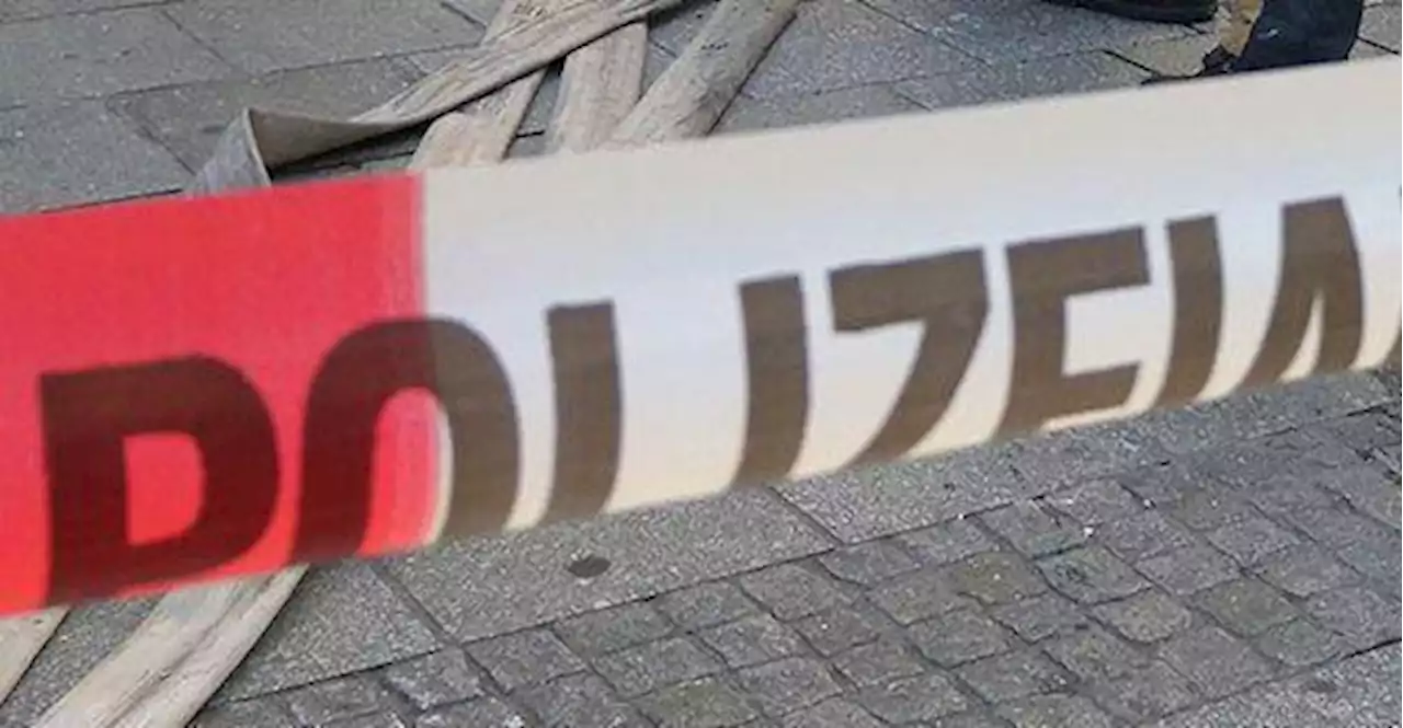 Auto in Tirol von Zug erfasst: Kind tot