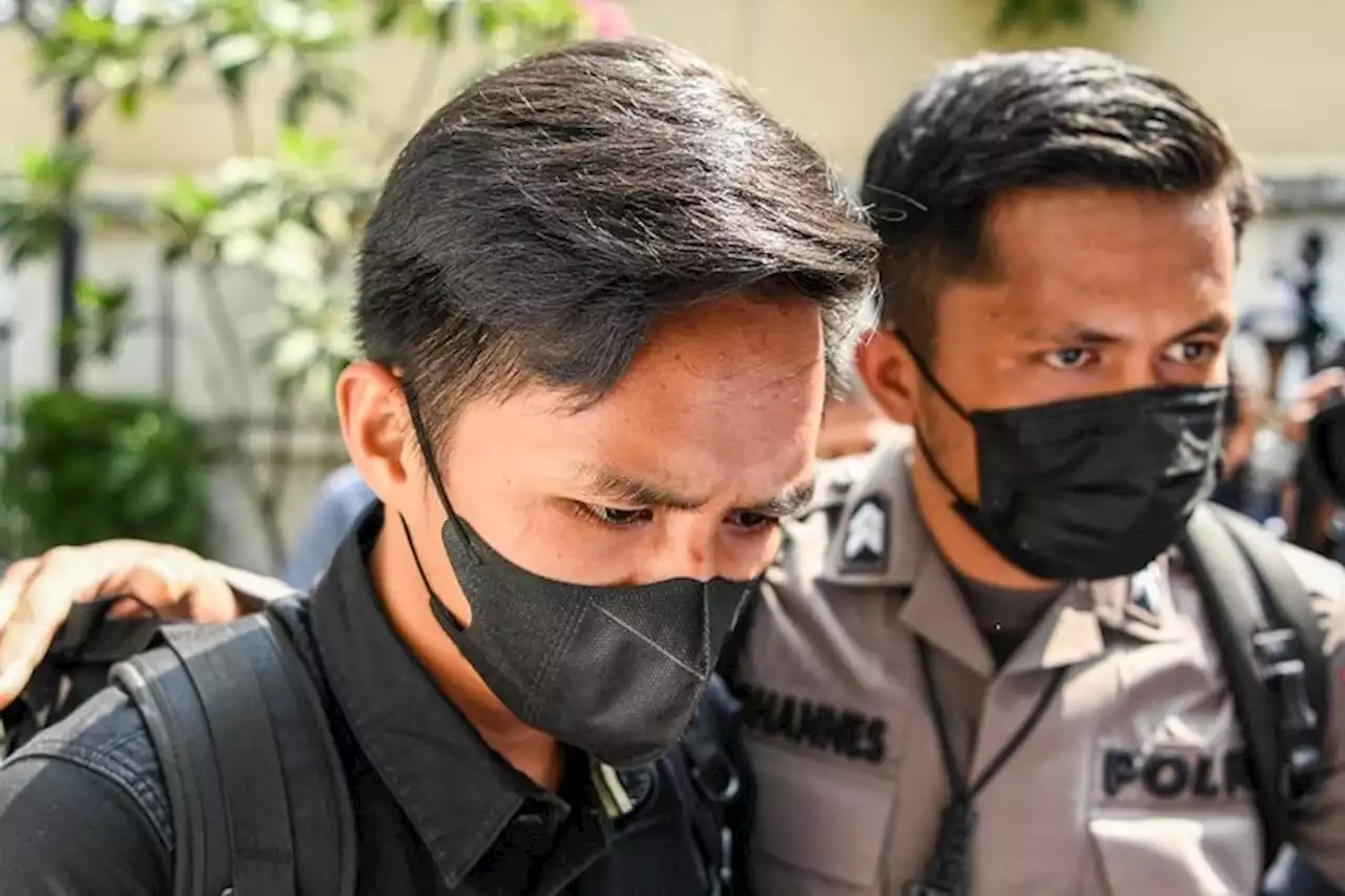 Drama Kasus Brigadir J: Dulu Bharada E Dianggap Membela Diri, Kini Jadi Tersangka Pembunuhan - Pikiran-Rakyat.com