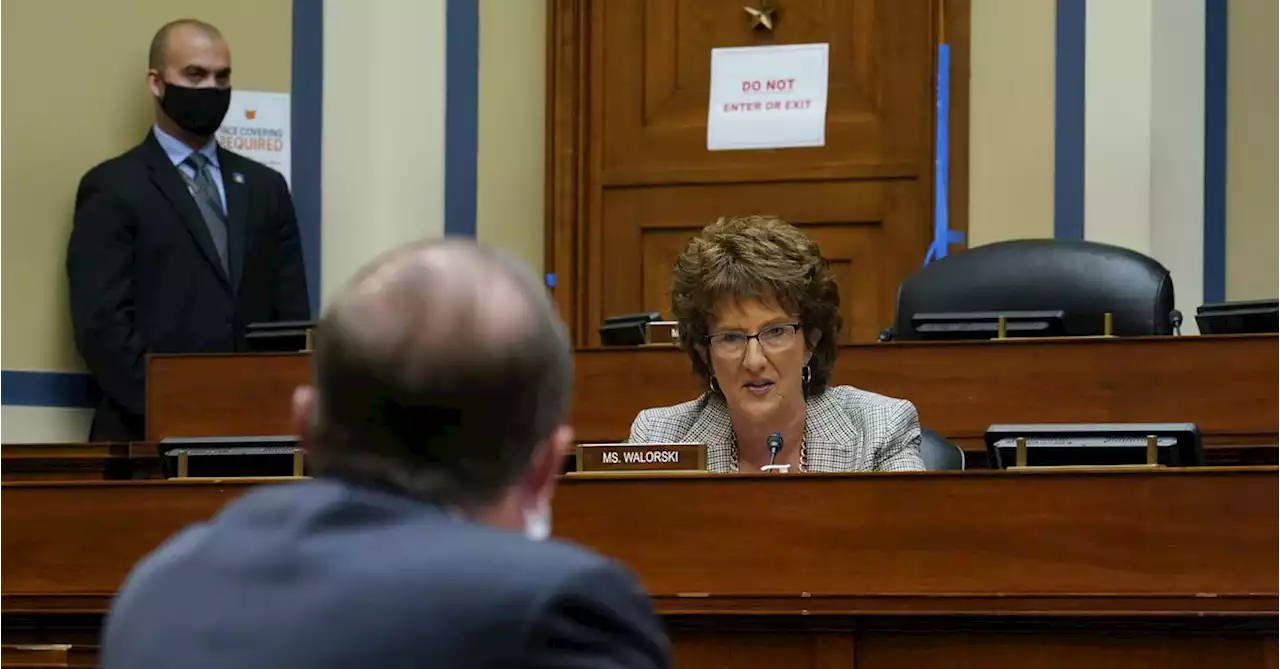 U.S. lawmaker Walorski, two staffers die in Indiana car crash