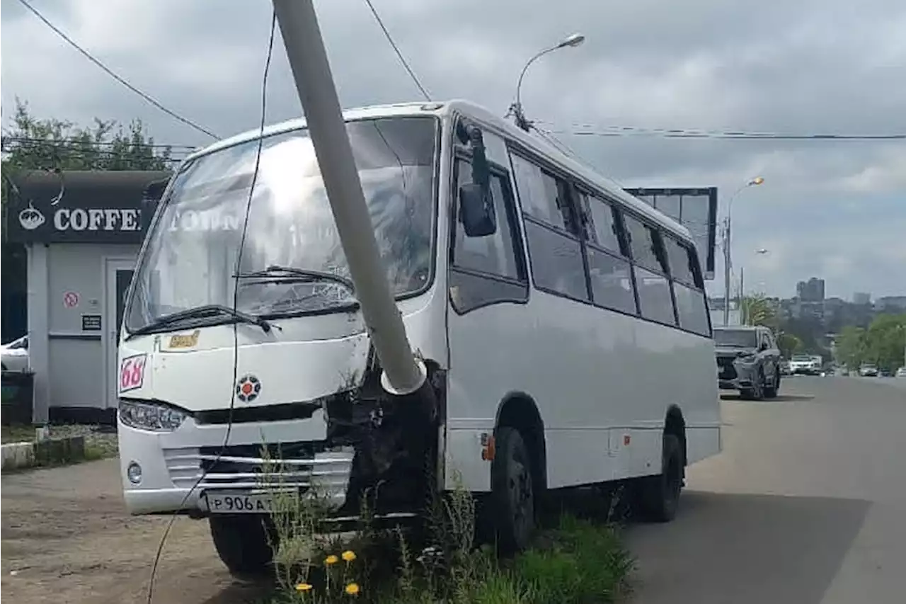 В Хабаровске пять человек пострадали в ДТП с рейсовым автобусом - Российская газета