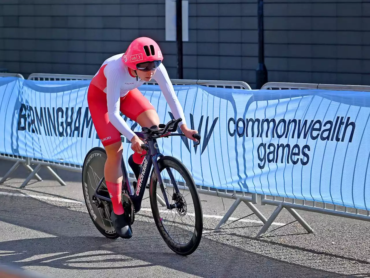 Commonwealth Games Time Trial: Updates as Australian cyclists conquer Black Country streets