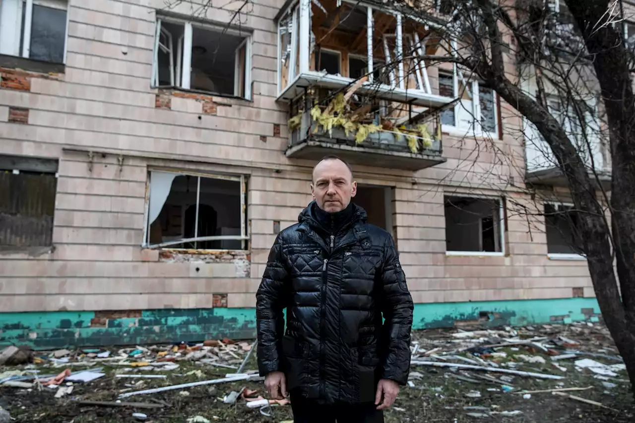 As war grinds on, old Ukrainian political divisions are reemerging