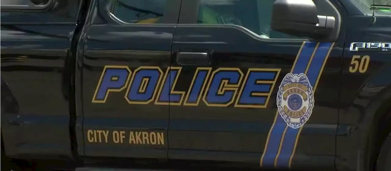 Man dies after being shot in Akron front yard, police say