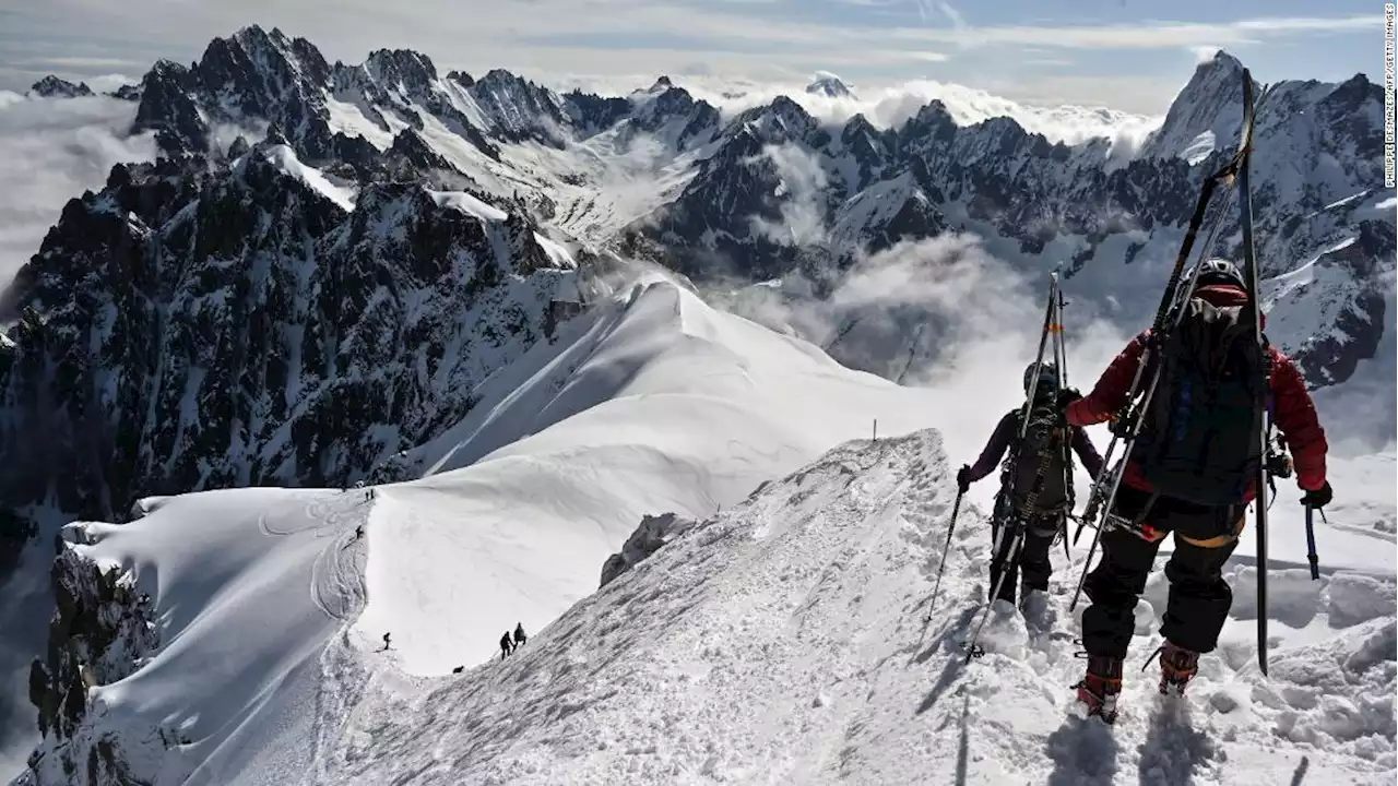 French mayor wants Mont Blanc climbers to pay €15,000 rescue and funeral deposit