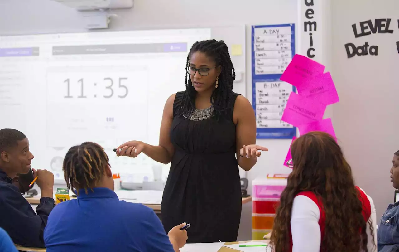 How starting teacher salaries stack up in Houston-area districts after a summer of pay raises