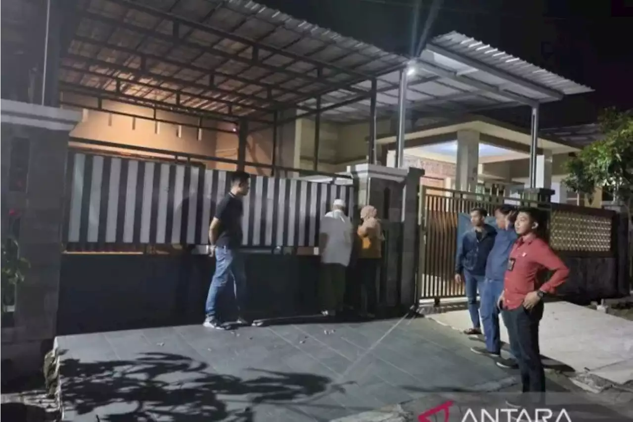 Polisi Dibuat Bingung Staf Ahli Jember, Gagal Jemput Paksa di Kediamannya