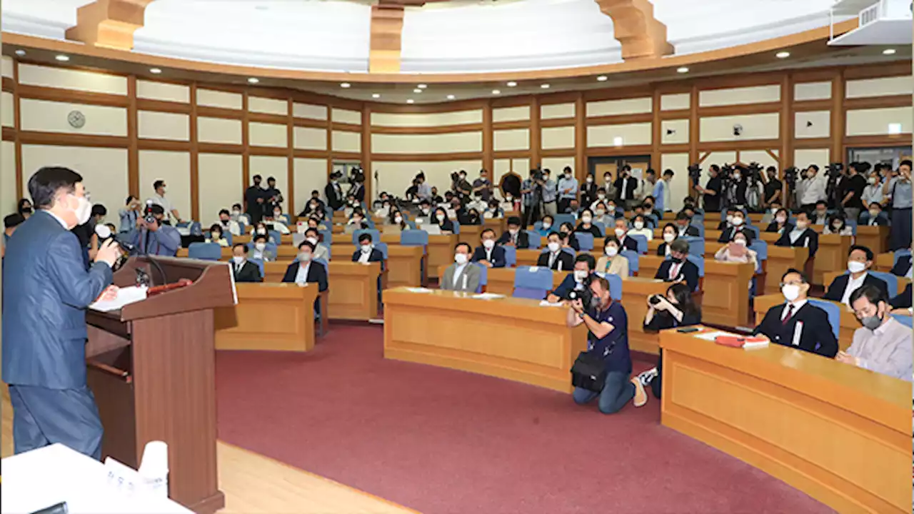 국민의힘 상임전국위, ‘당 비상상황’으로 결론…‘비대위 전환’ 절차 돌입