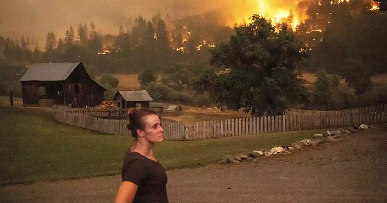 Thunderstorms, mudslides hamper firefighters' battle against deadly McKinney wildfire