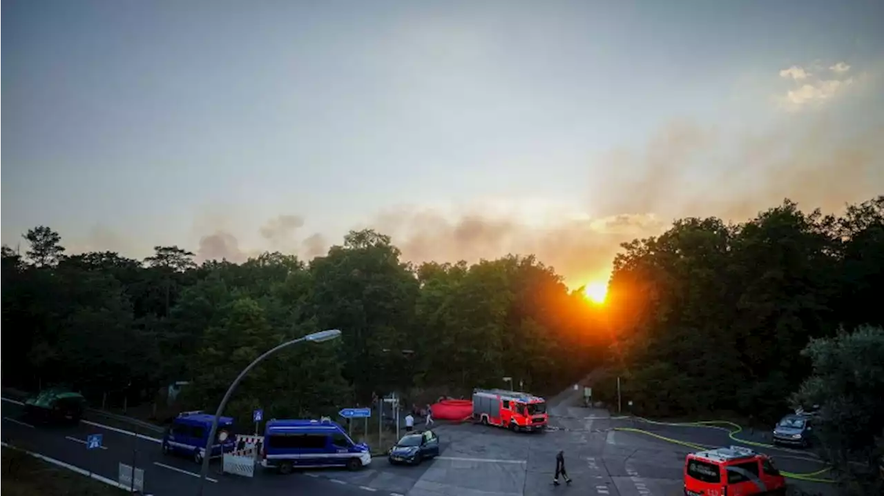 Mehrere Gebäude auf Sprengplatz brannten schon früh